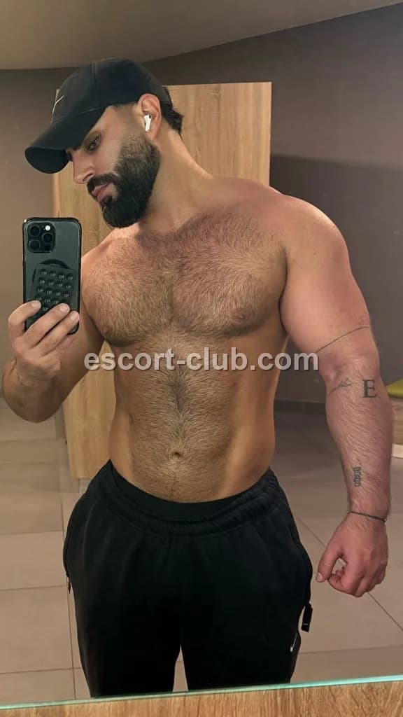 Hakan — Bristol escort photo 2