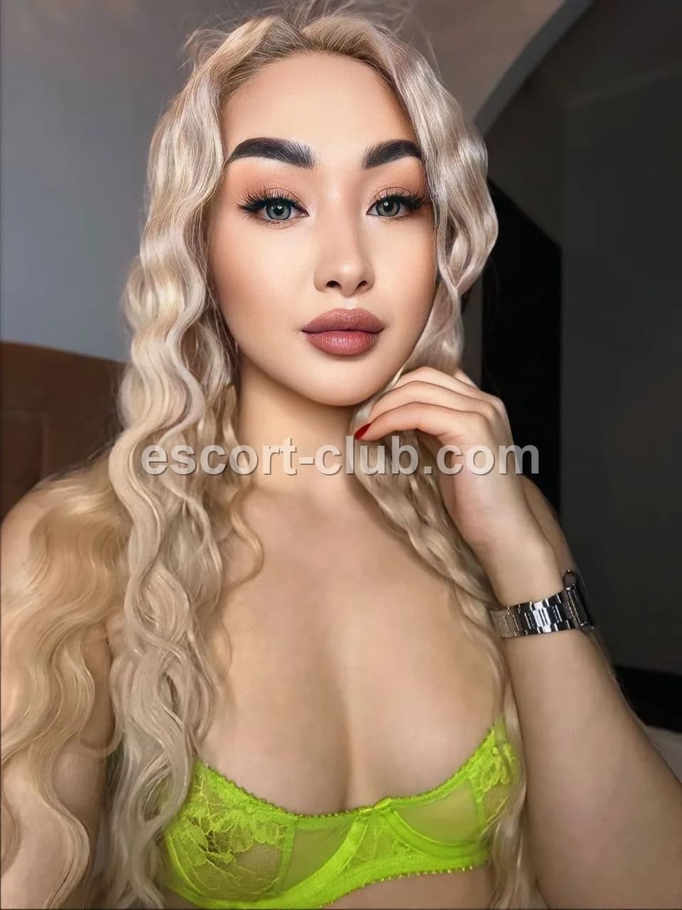 Harley — Glasgow escort photo 2
