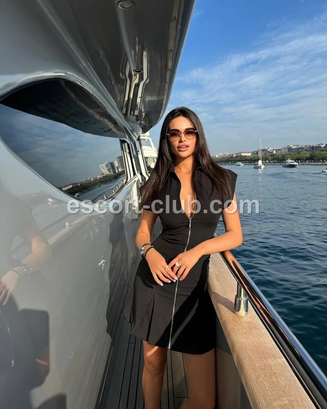 Helena — Leeds escort photo 6