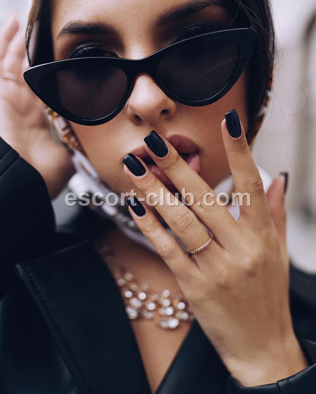 Jessica — London escort photo 2
