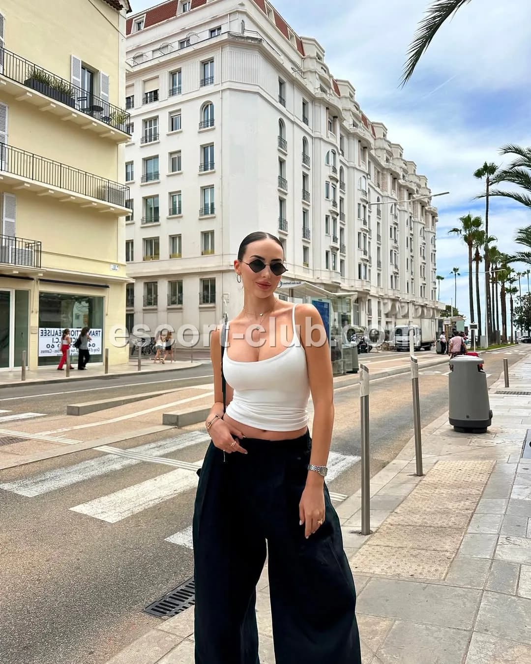 Juliette — London escort photo 2
