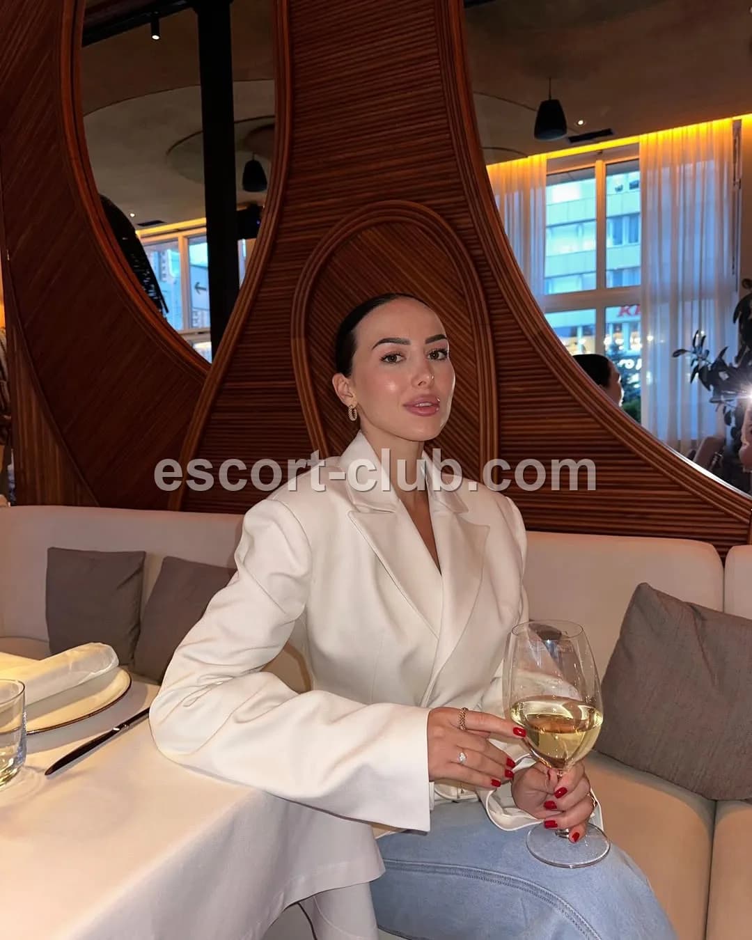 Juliette — London escort photo 4