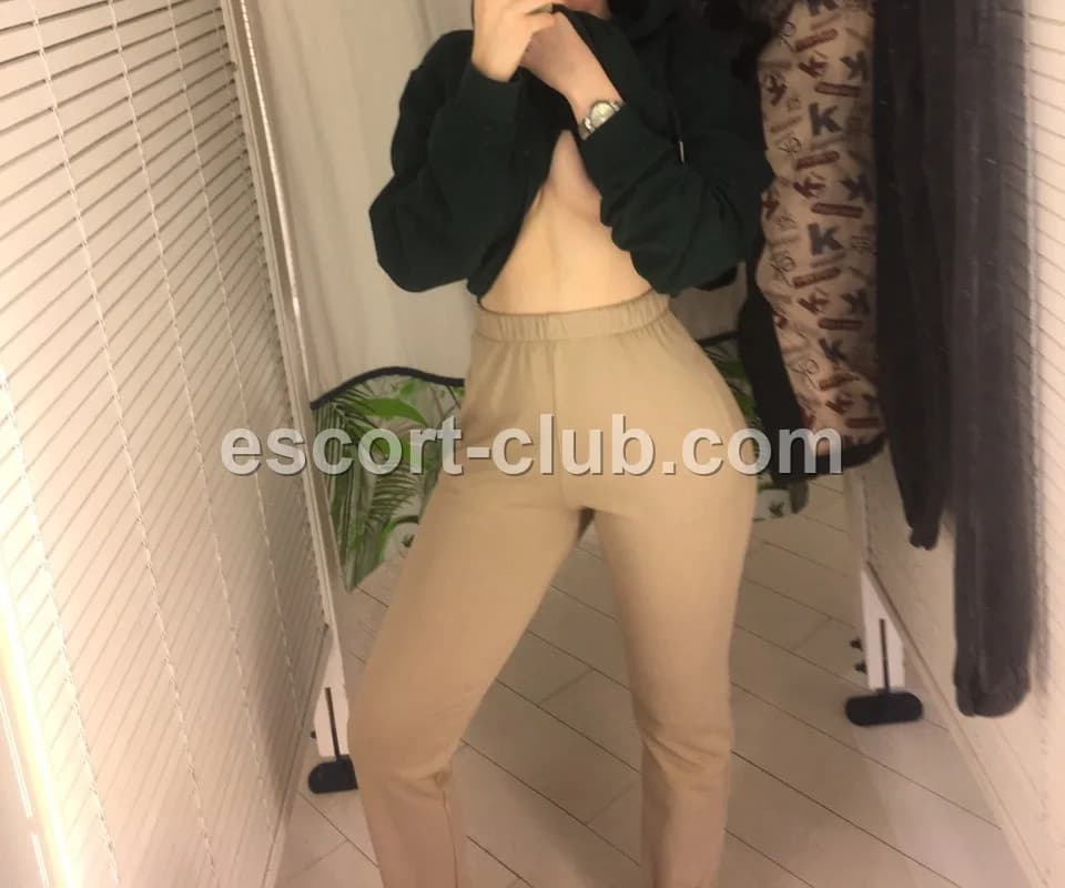 Katerinaax — Manchester escort photo 4