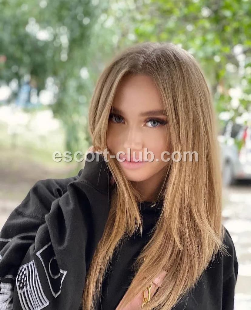 Klavdiya — escort in Dubai
