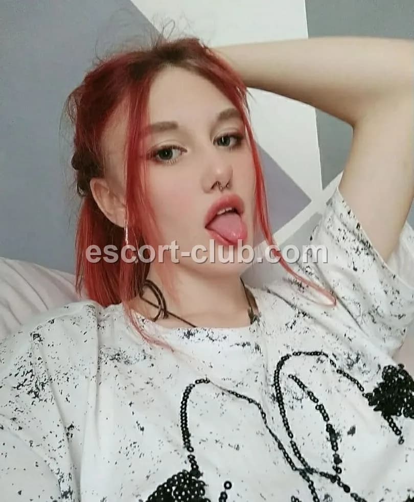 Kristina — Leeds escort photo 6