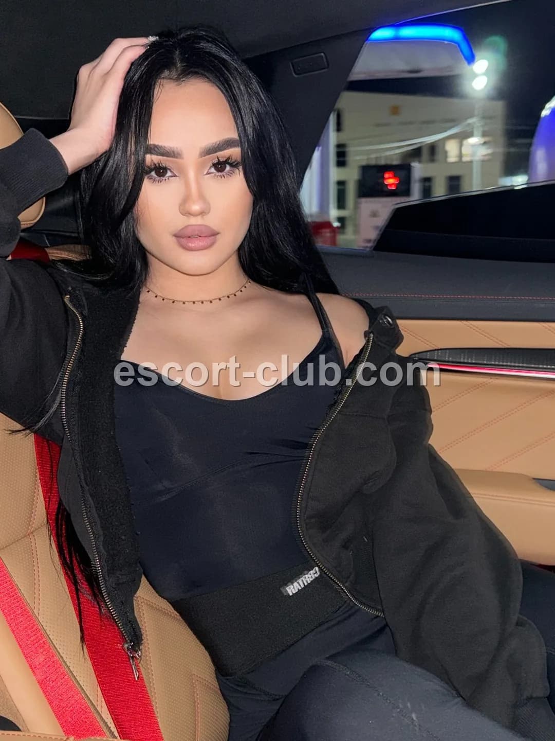 Leora — Abu Dhabi escort photo 2
