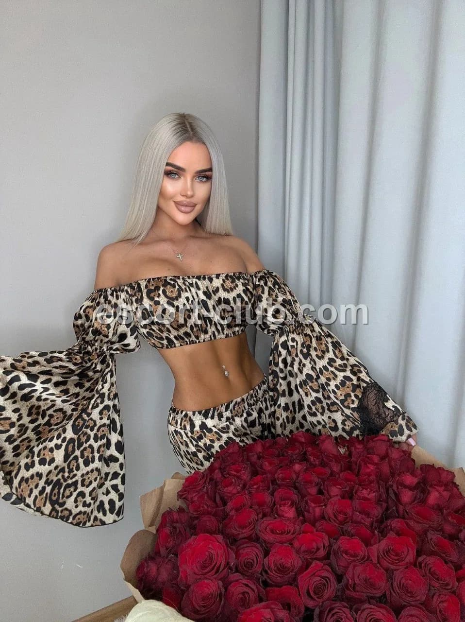 Liana — Bristol escort photo 4