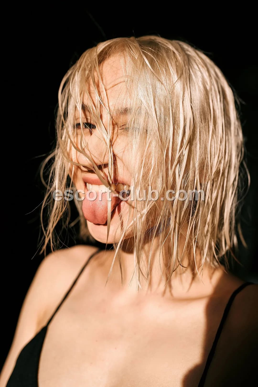 Lilyaka — escort in Hong Kong