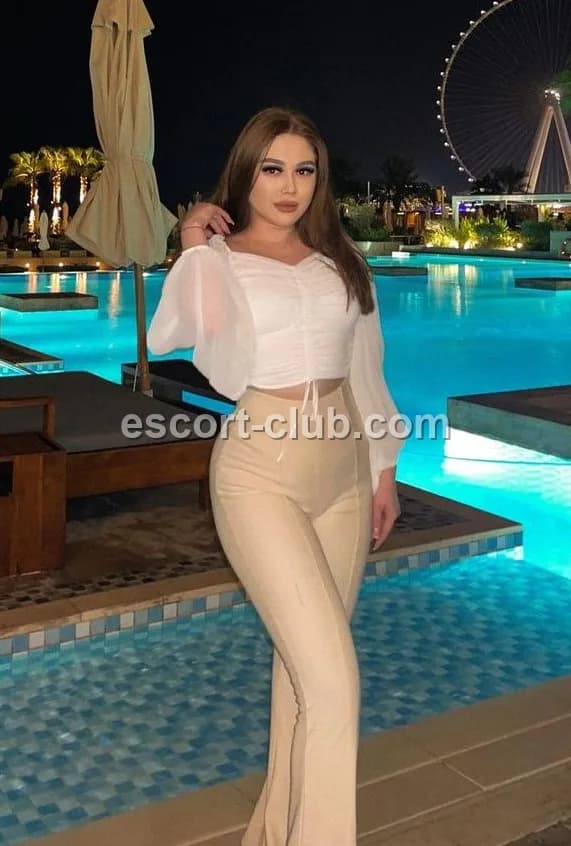Liya — Belfast escort photo 5