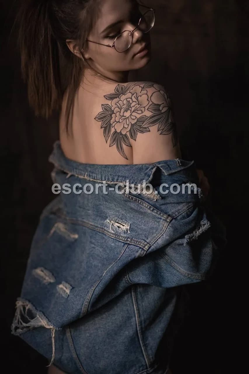 Liza — Sheffield escort photo 4