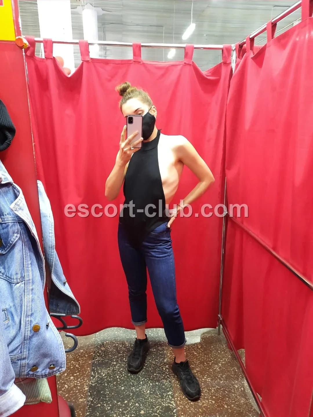 Lizetta — Nottingham escort photo 4