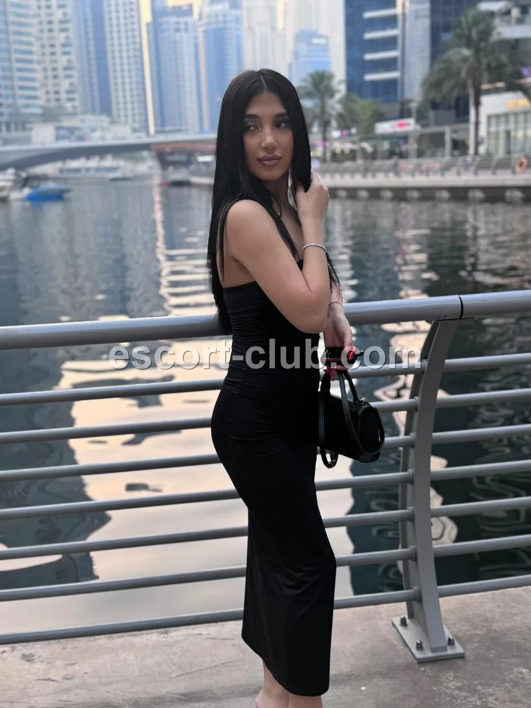 Luiza — Edinburgh escort photo 5