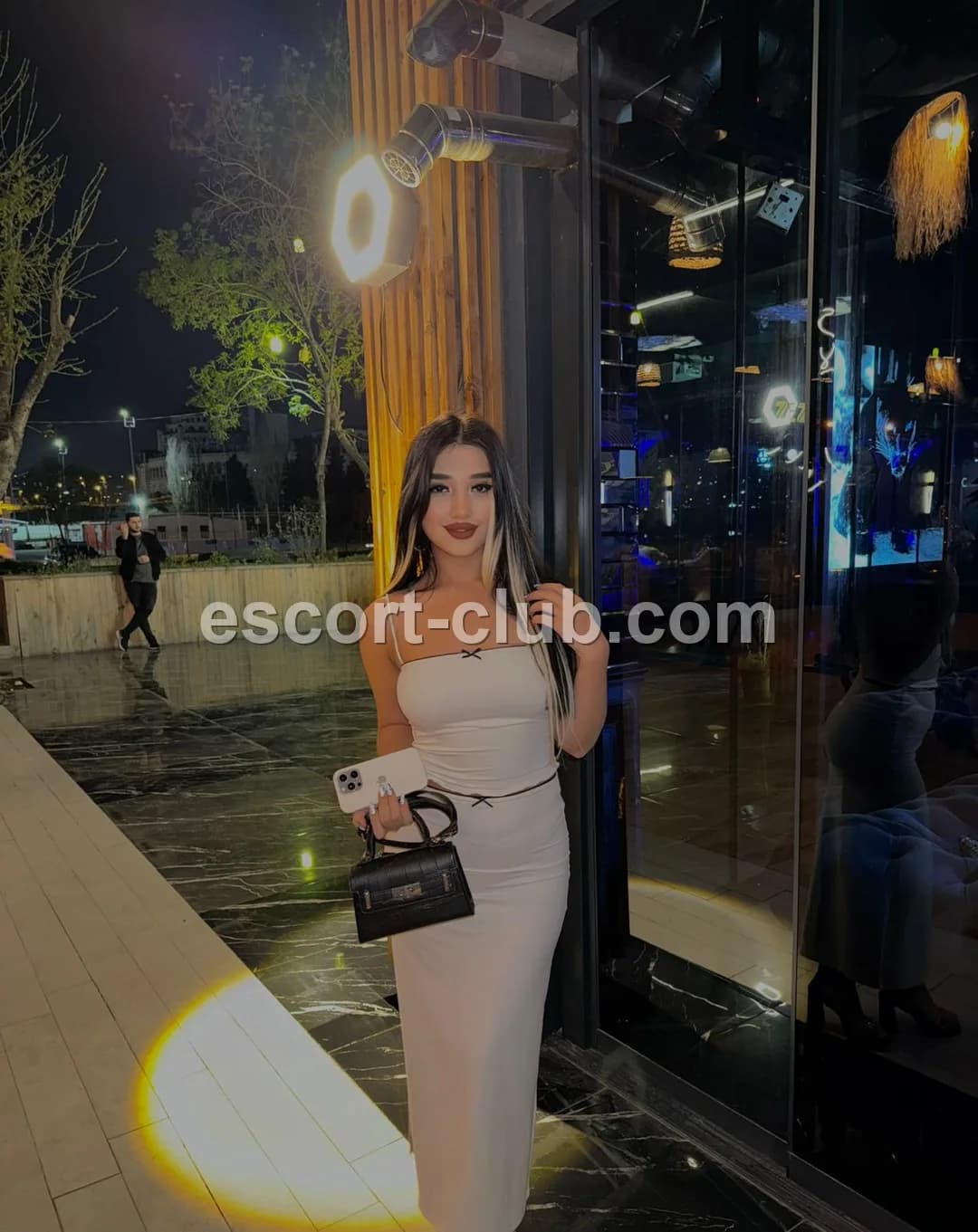 Luiza — Edinburgh escort photo 6