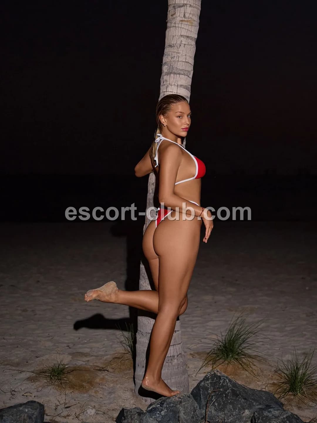 Maria — escort in Edinburgh