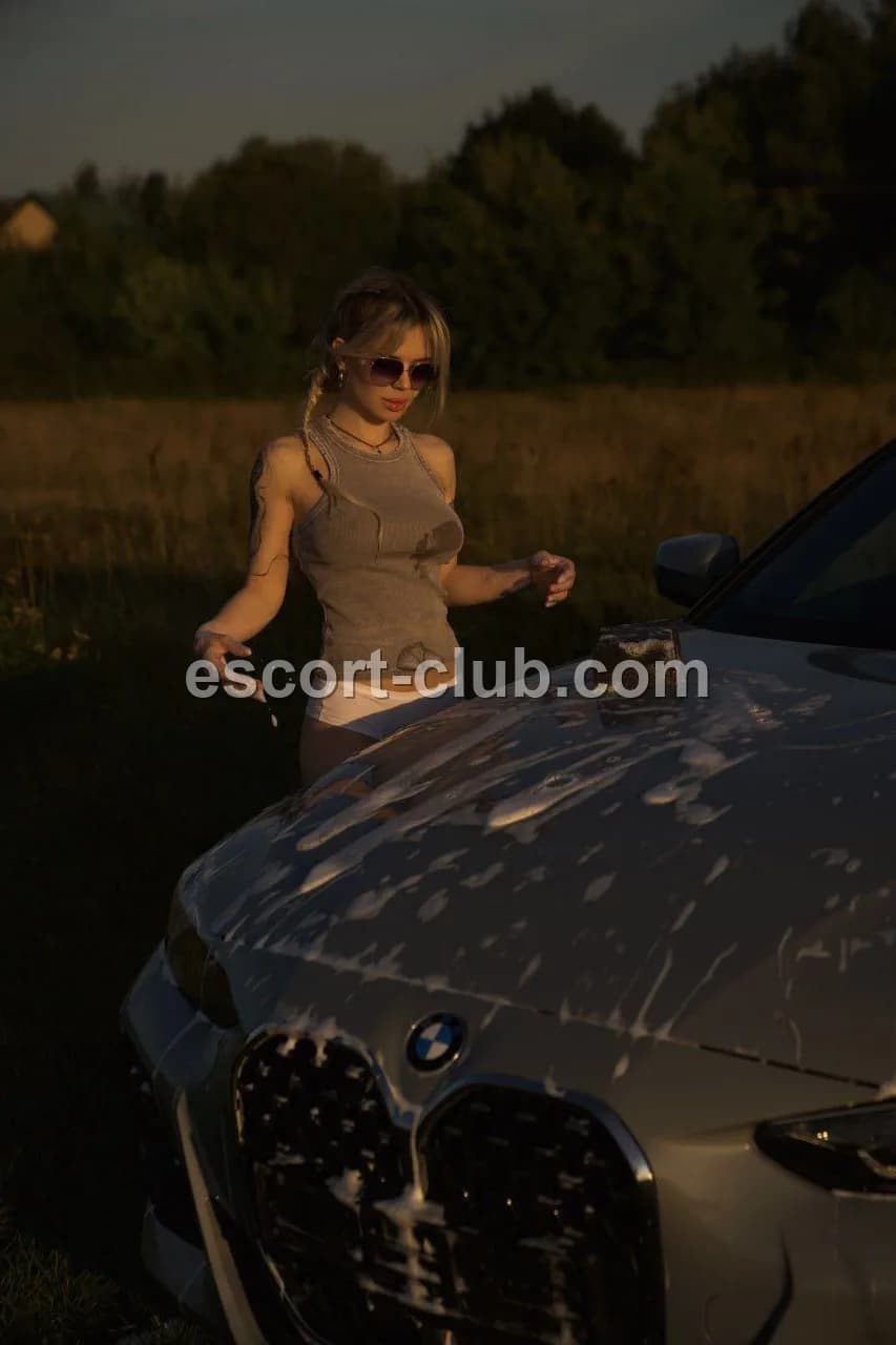 Maryana — Aberdeen escort photo 5