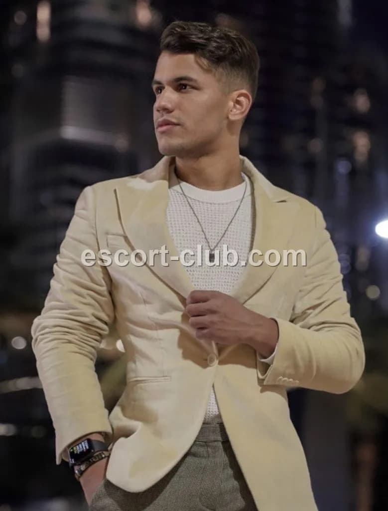 Mathew — Edinburgh escort photo 6