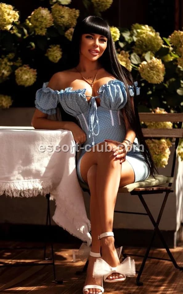 Melissa — Birmingham escort photo 3