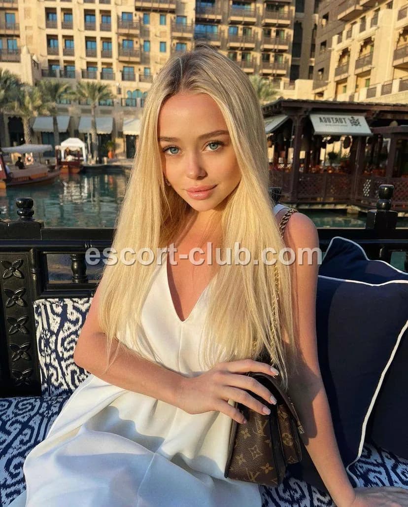 Nadezhda — Hong Kong escort photo 2