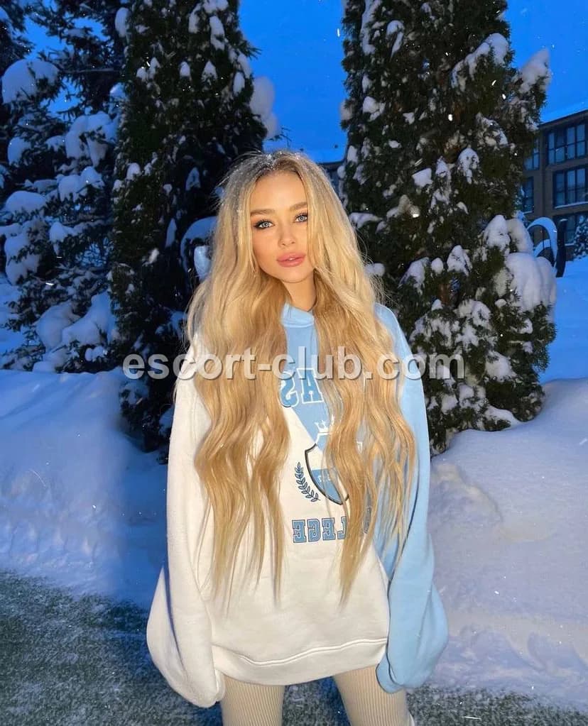 Nadezhda — Hong Kong escort photo 5