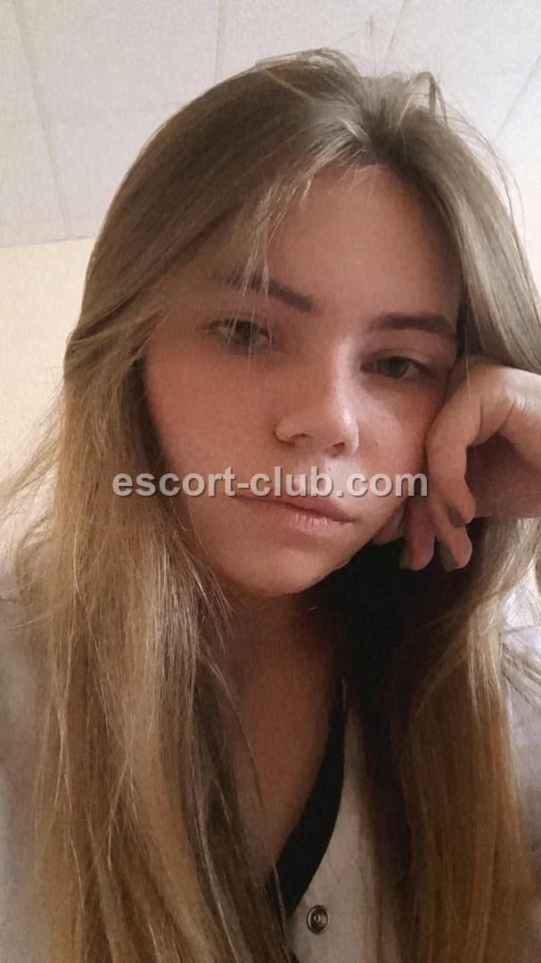Nataliya — Manchester escort photo 1