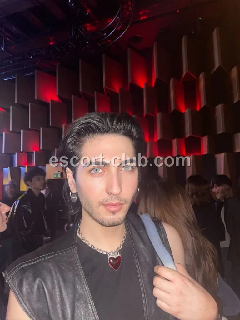Rex — Liverpool escort photo 3