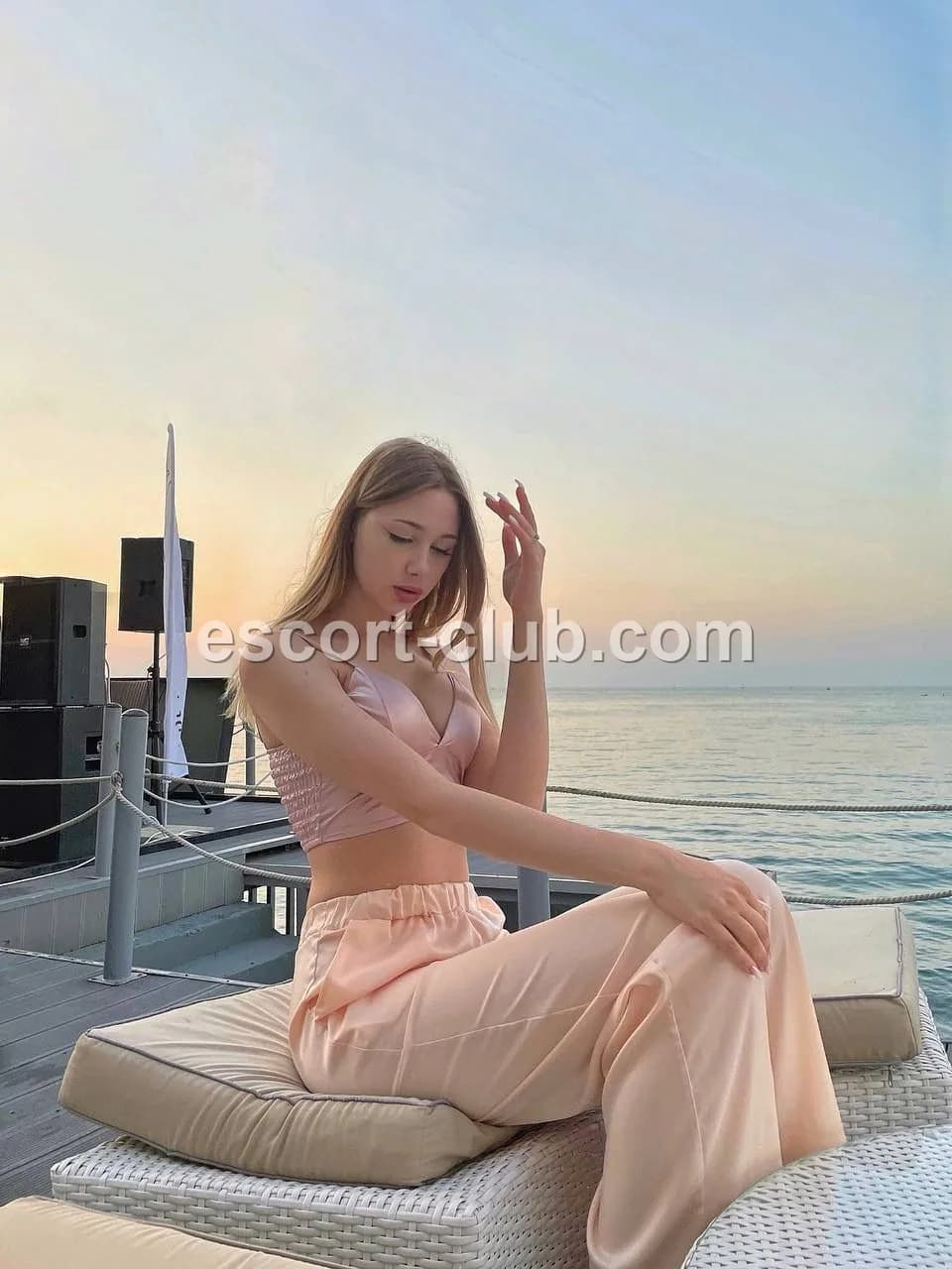 Sasha — Edinburgh escort photo 5