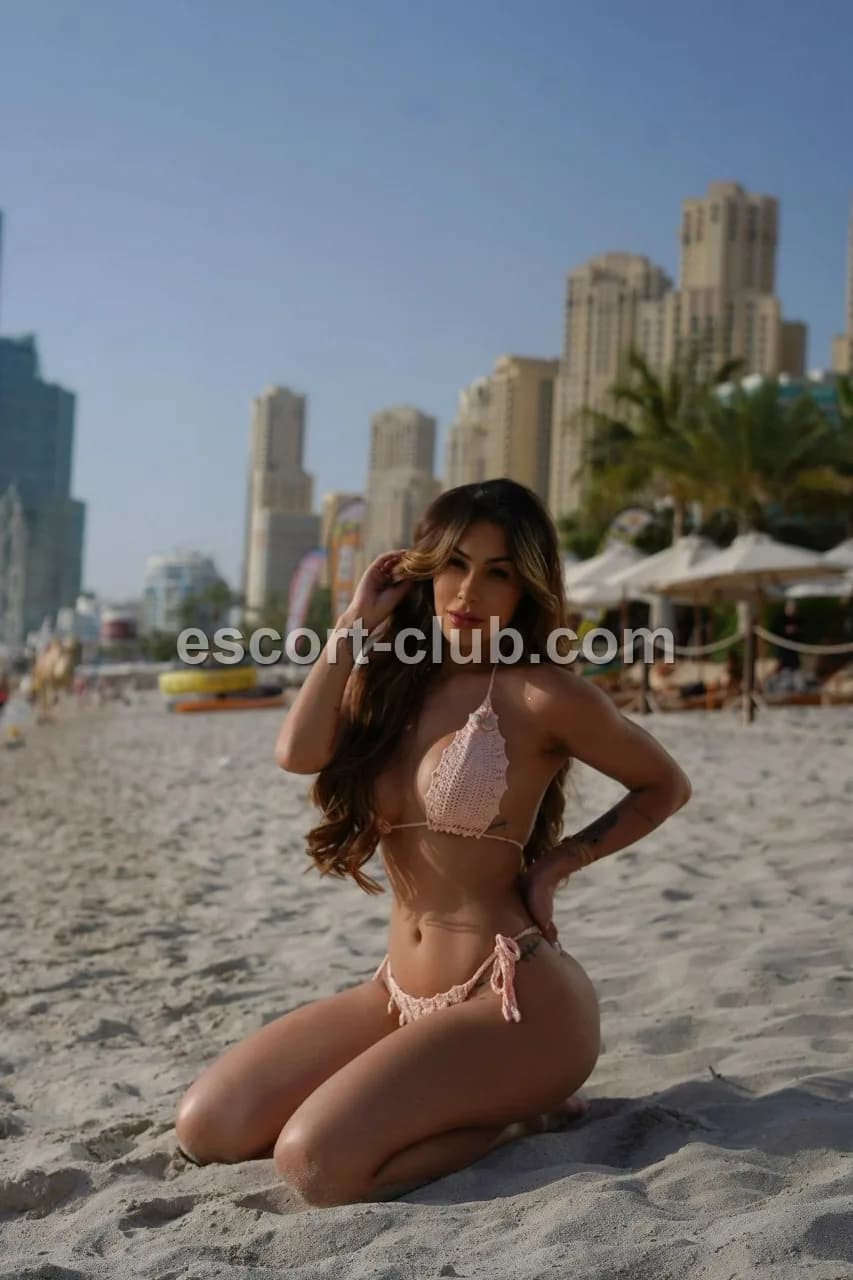 Selena — London escort photo 6