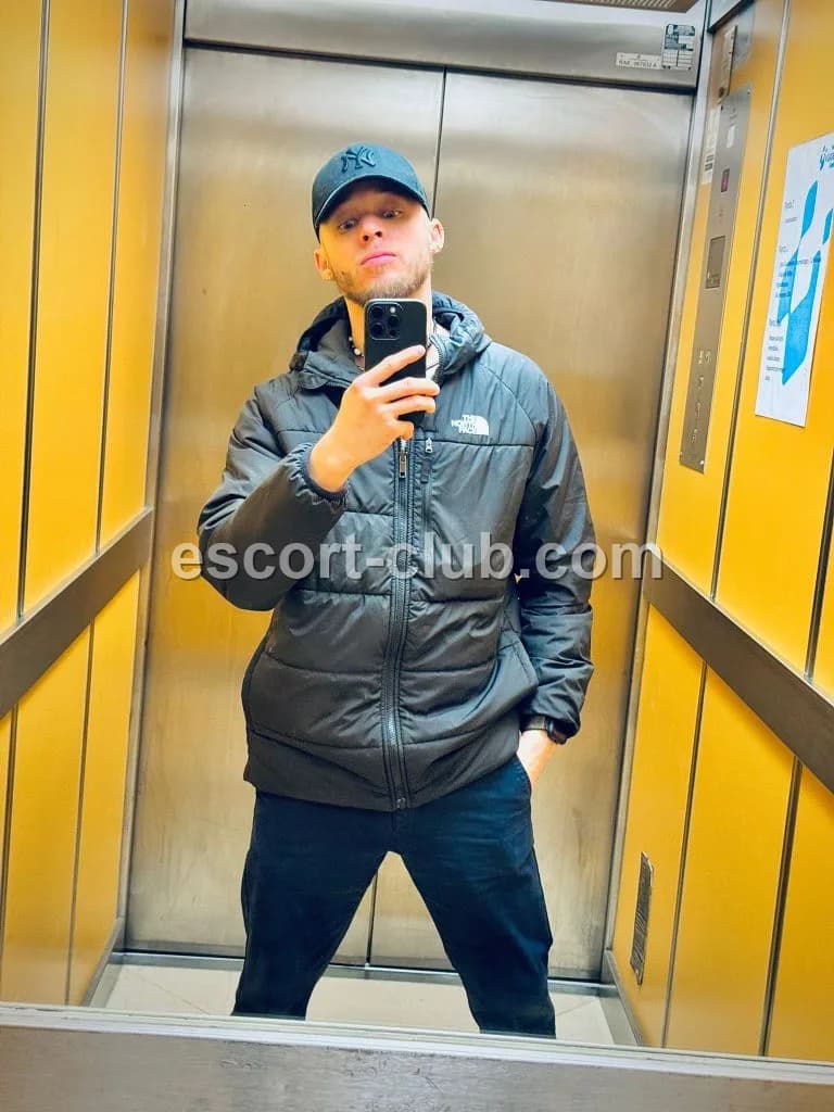 Sergio — Nottingham escort photo 4
