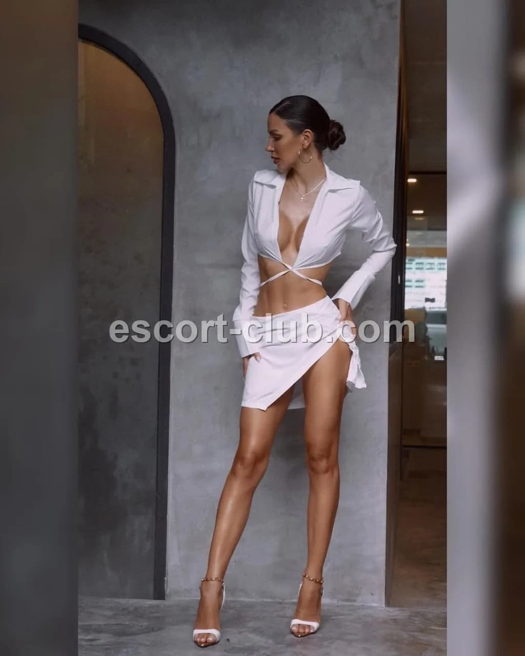 Shelli — Leeds escort photo 3