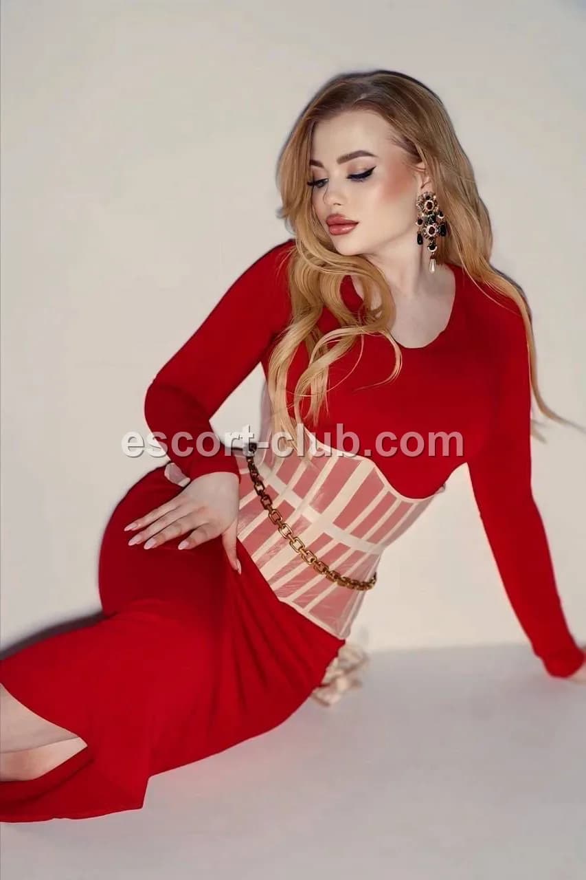 Solange — London escort photo 6