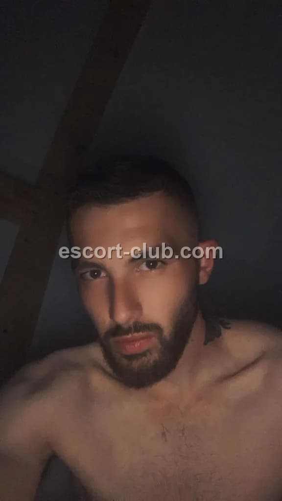 Spencer — Nottingham escort photo 5