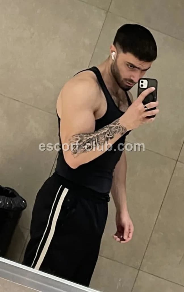 Tarkan — Nottingham escort photo 2