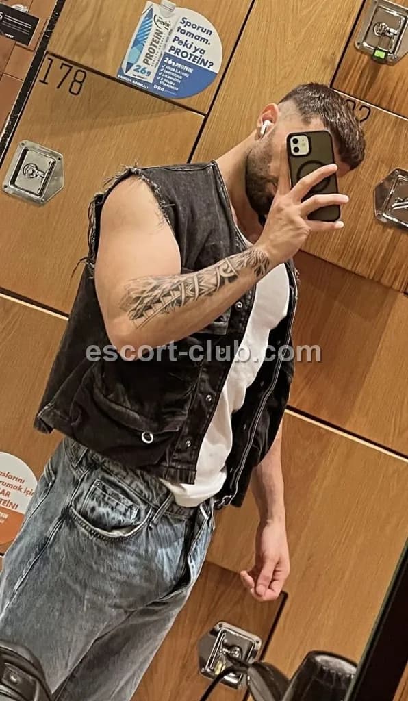 Tarkan — Nottingham escort photo 6