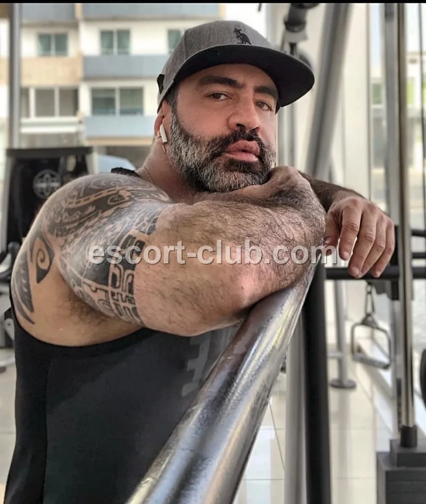 Theodoros — Dubai escort photo 4
