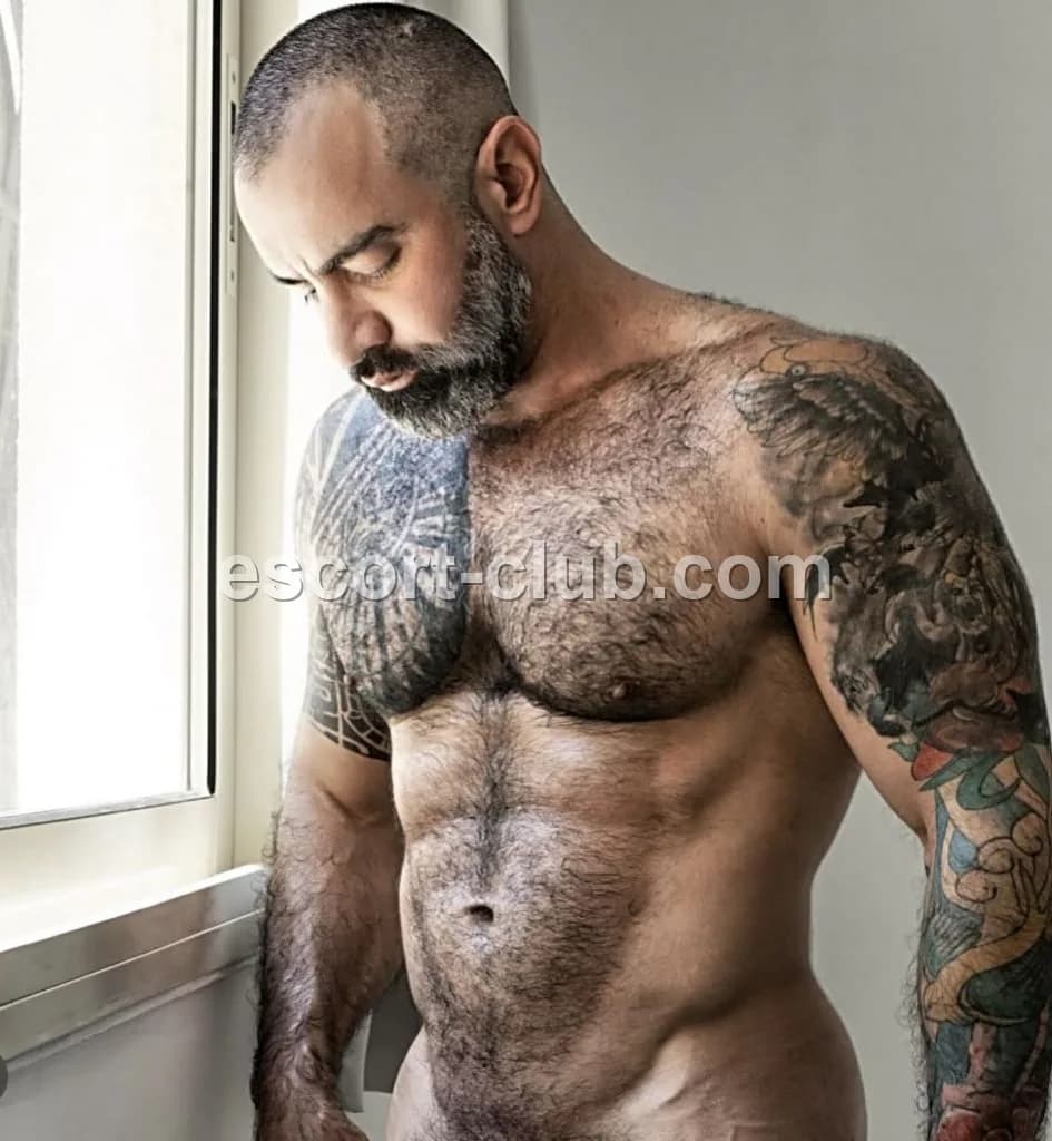 Theodoros — Dubai escort photo 6