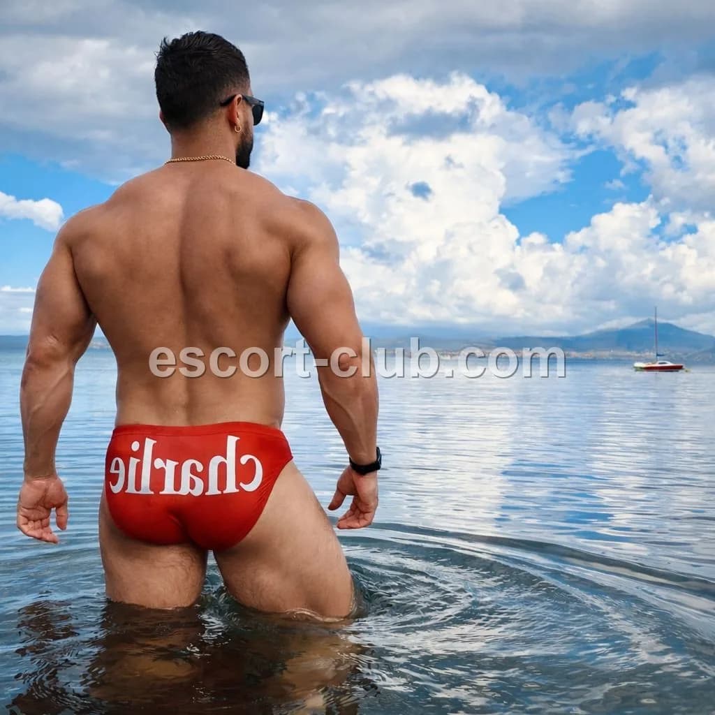 Tobias — Dubai escort photo 5