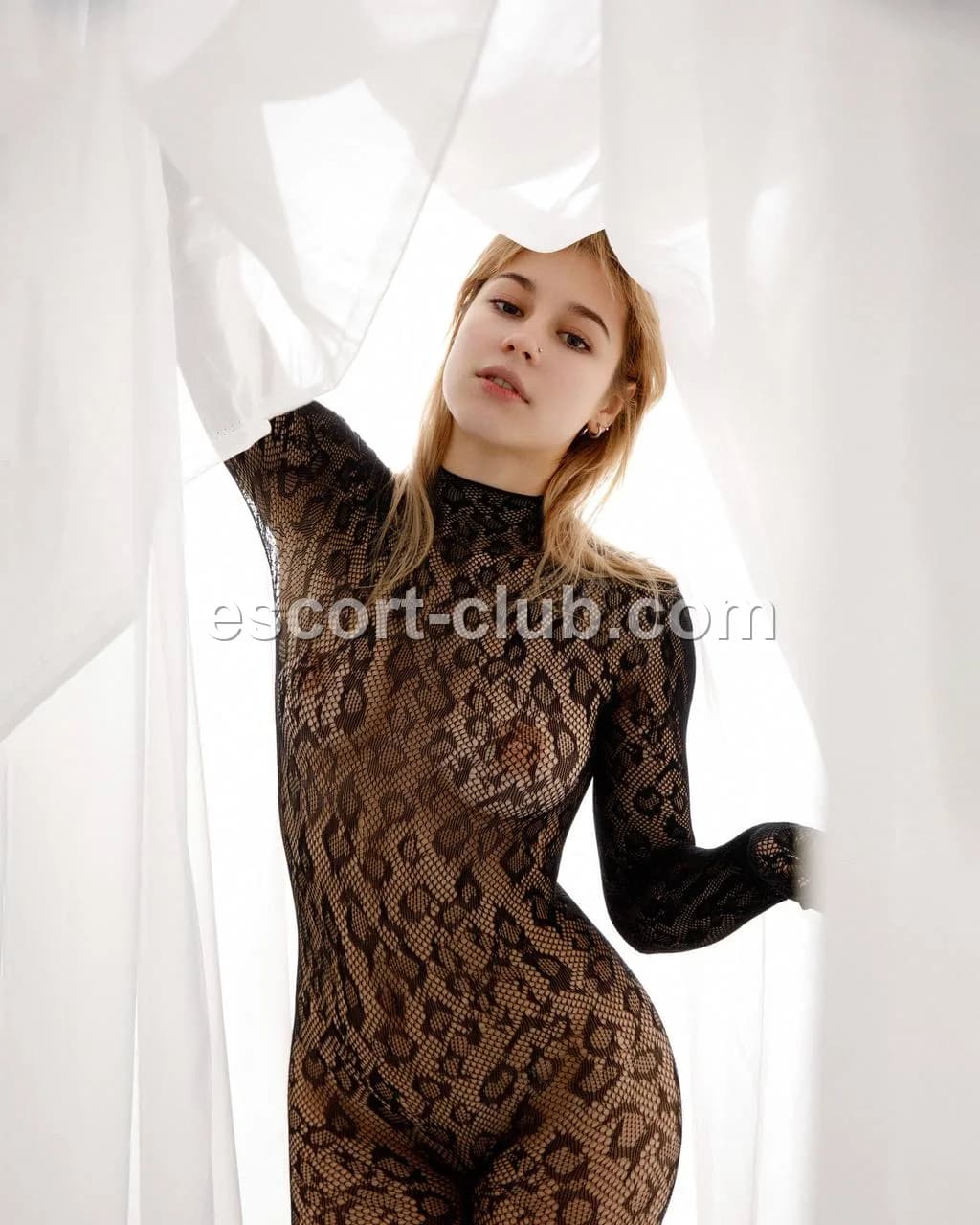 Varvara — Glasgow escort photo 5