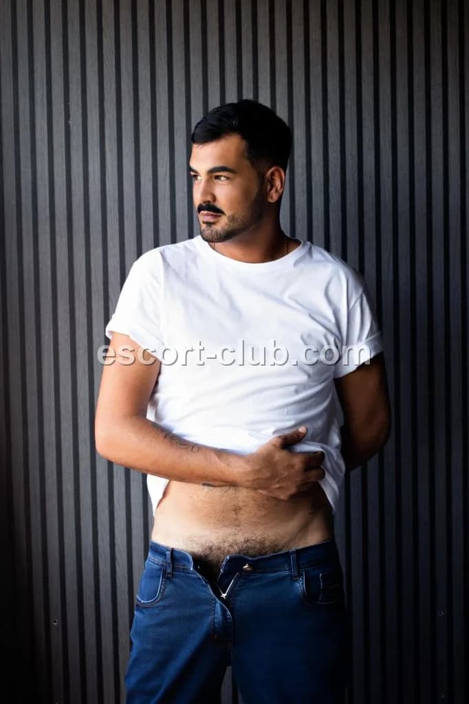 Vensky — Ajman escort photo 3