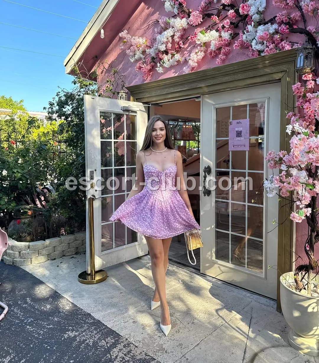 Victoria — Birmingham escort photo 4