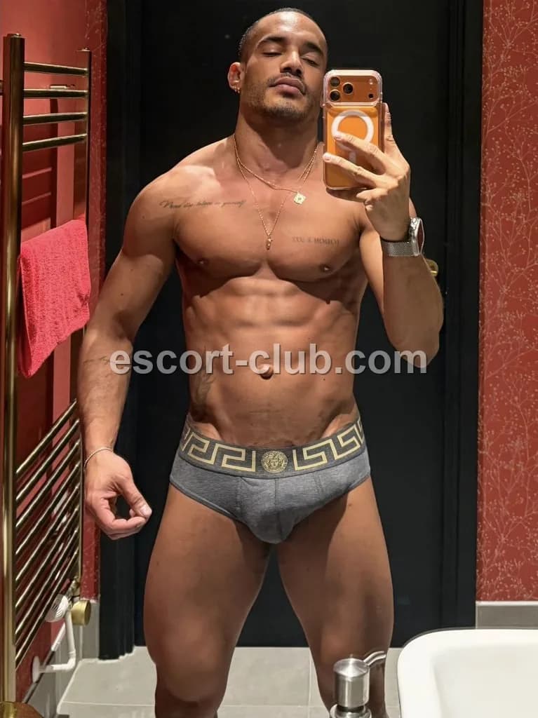 Vidal — escort in Hong Kong