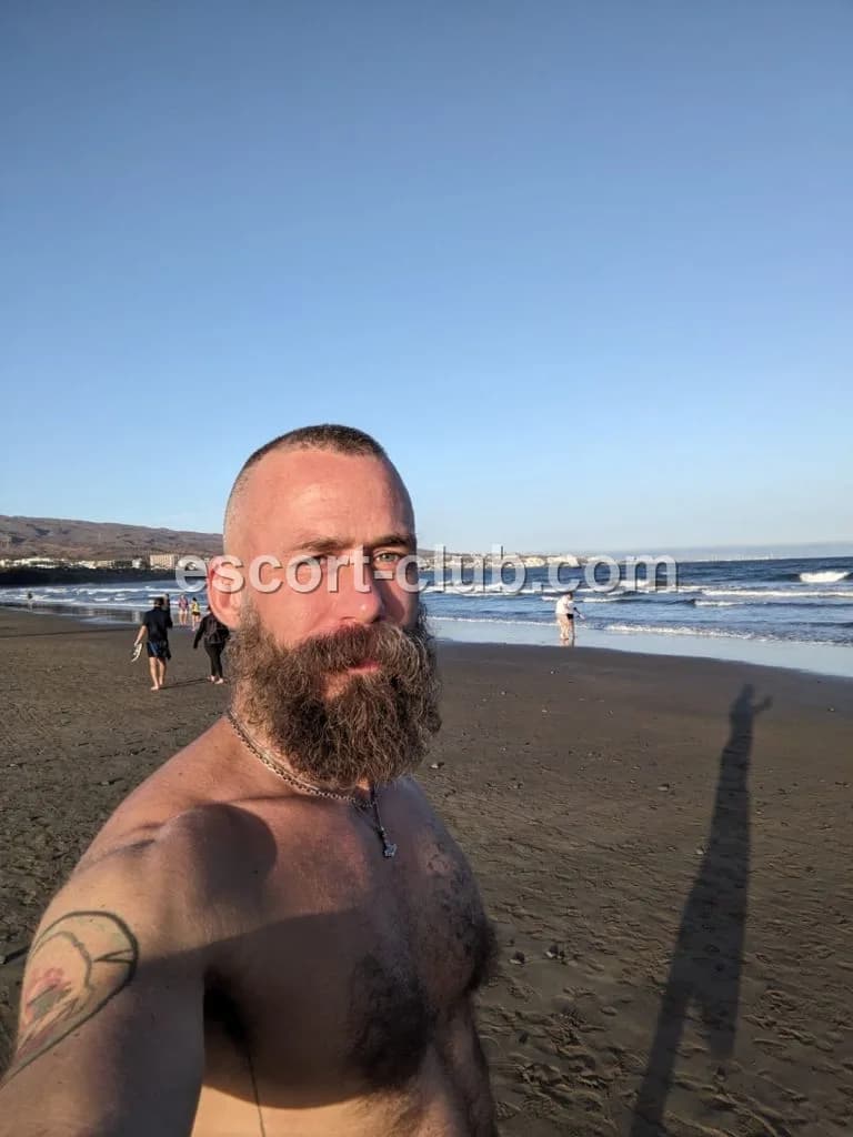 Viking — Hong Kong escort photo 4