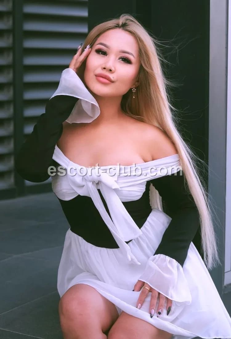 Vikky — Sheffield escort photo 6