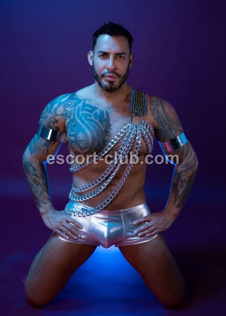 Viktor — escort in Hong Kong