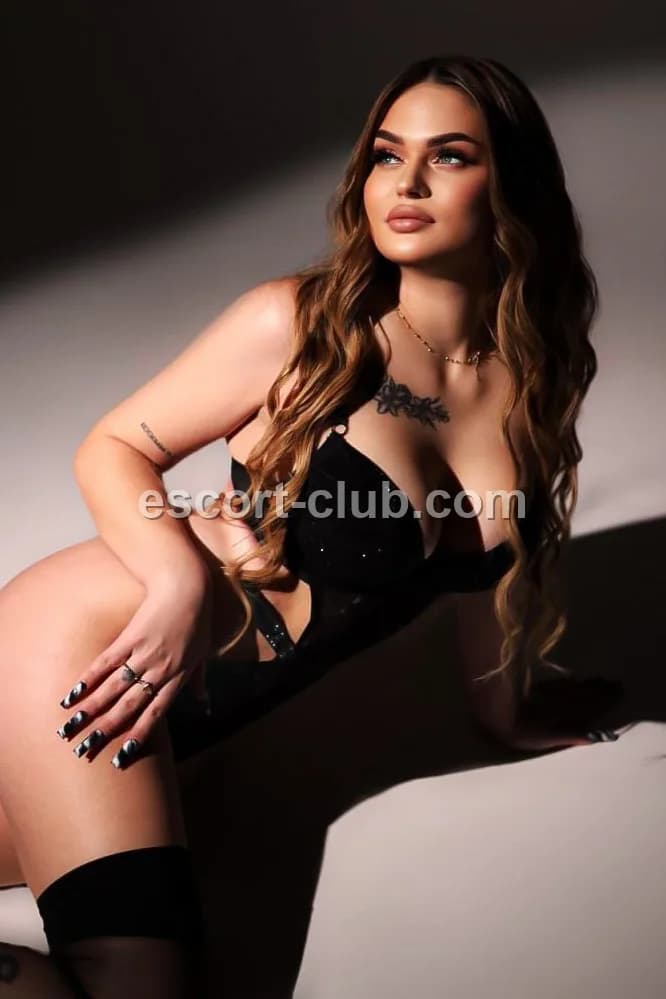 Viola — Manchester escort photo 2