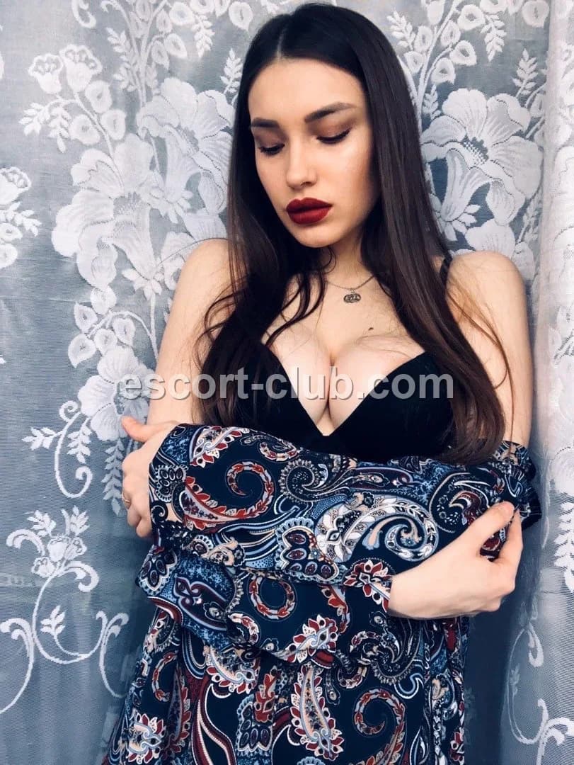 Yanaax — Glasgow escort photo 1