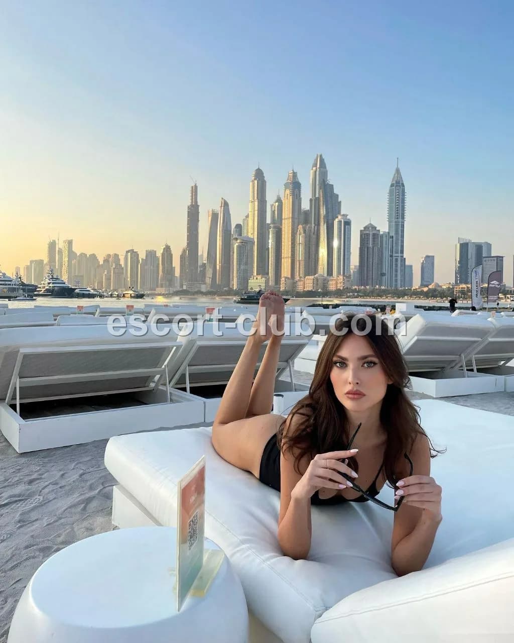Yanai — escort in Ajman