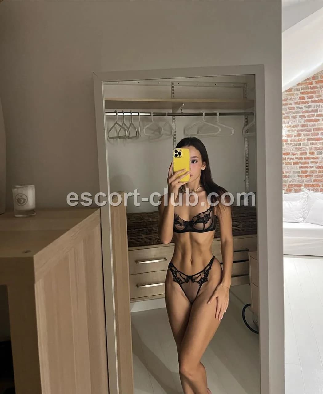 Yanai — Hong Kong escort photo 2