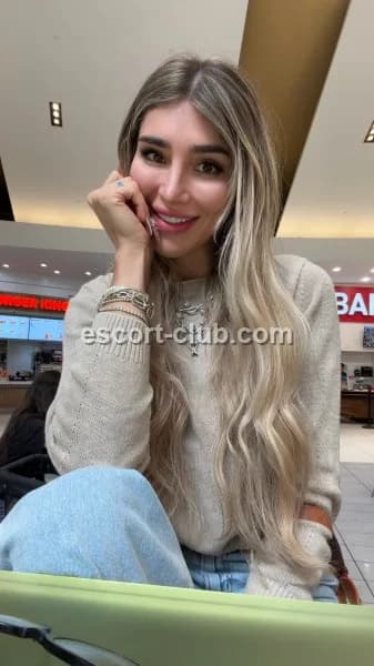 Addison — escort in London