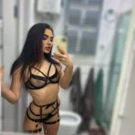 Exclusive Escort London - Sexy and slim brunette Julianna