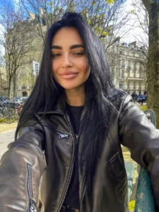 Media №2 of Julianna